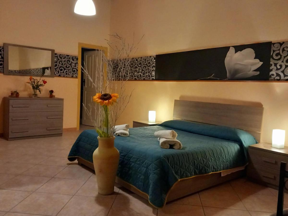 Villa Laura Apartment Джардини-Наксос Экстерьер фото